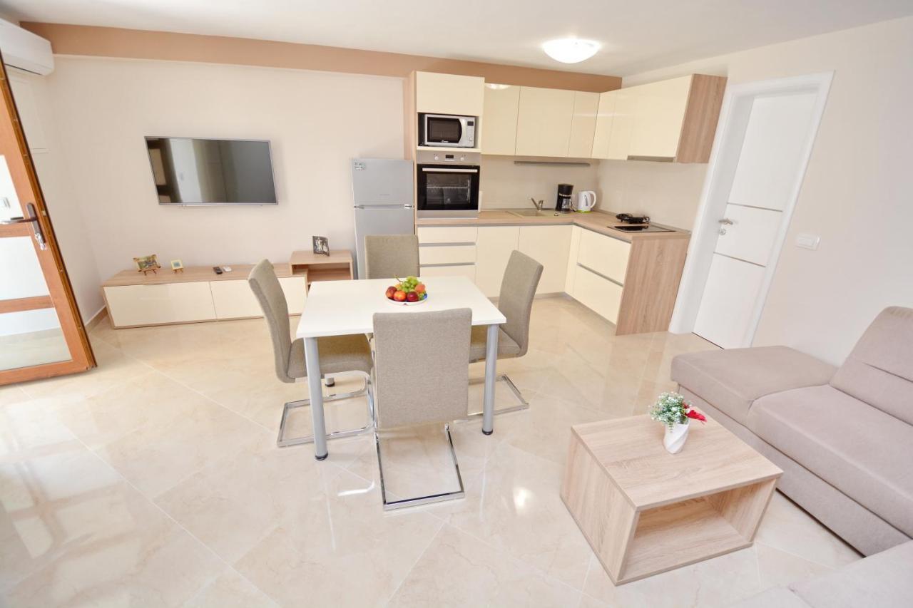 King Apartments Nin Luaran gambar